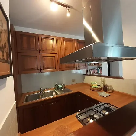 Art Atelier Flat روما